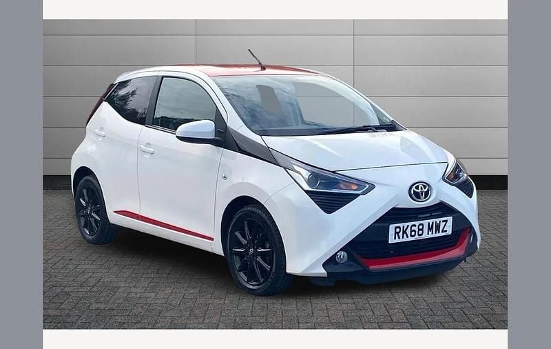 White Used 2018 Toyota Aygo x-press Hatchback | £11,795 (A bit pricey) - Image 1/3