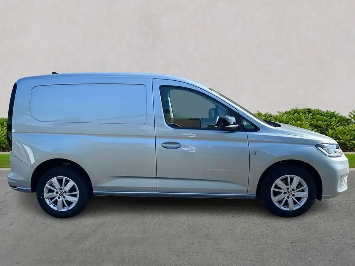 Used VW Caddy Pro 102 HP (75 kW) 2025 Silver MPV