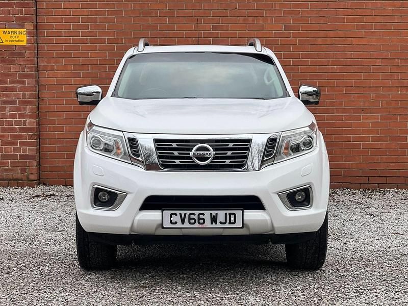 Used Nissan Navara Tekna 2017 White Pickup