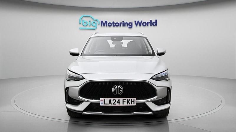 Used MG HS 2024 Silver SUV