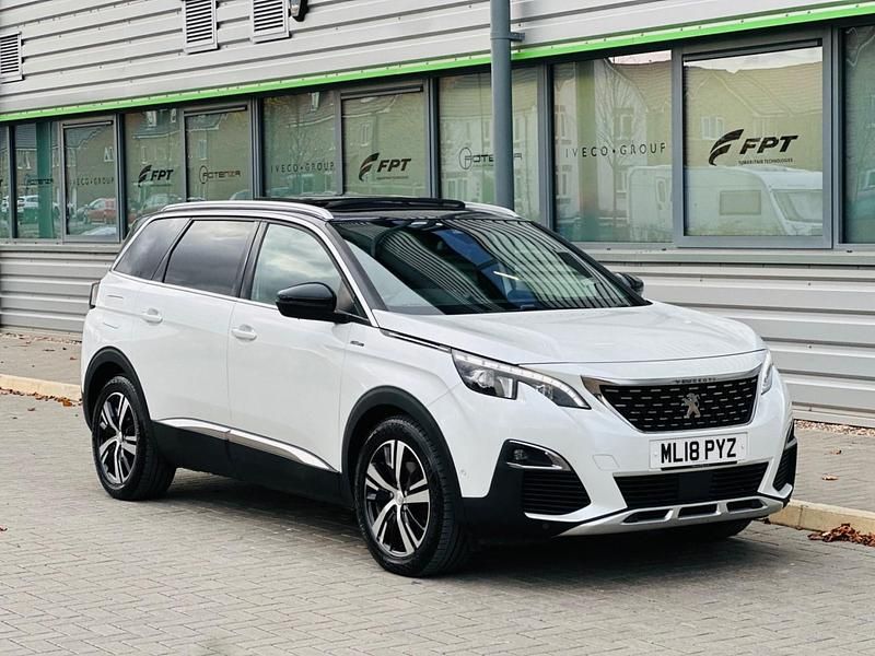 White Used 2018 Peugeot 5008 GT-line MPV | £12,675 (Fair price) - Image 1/4