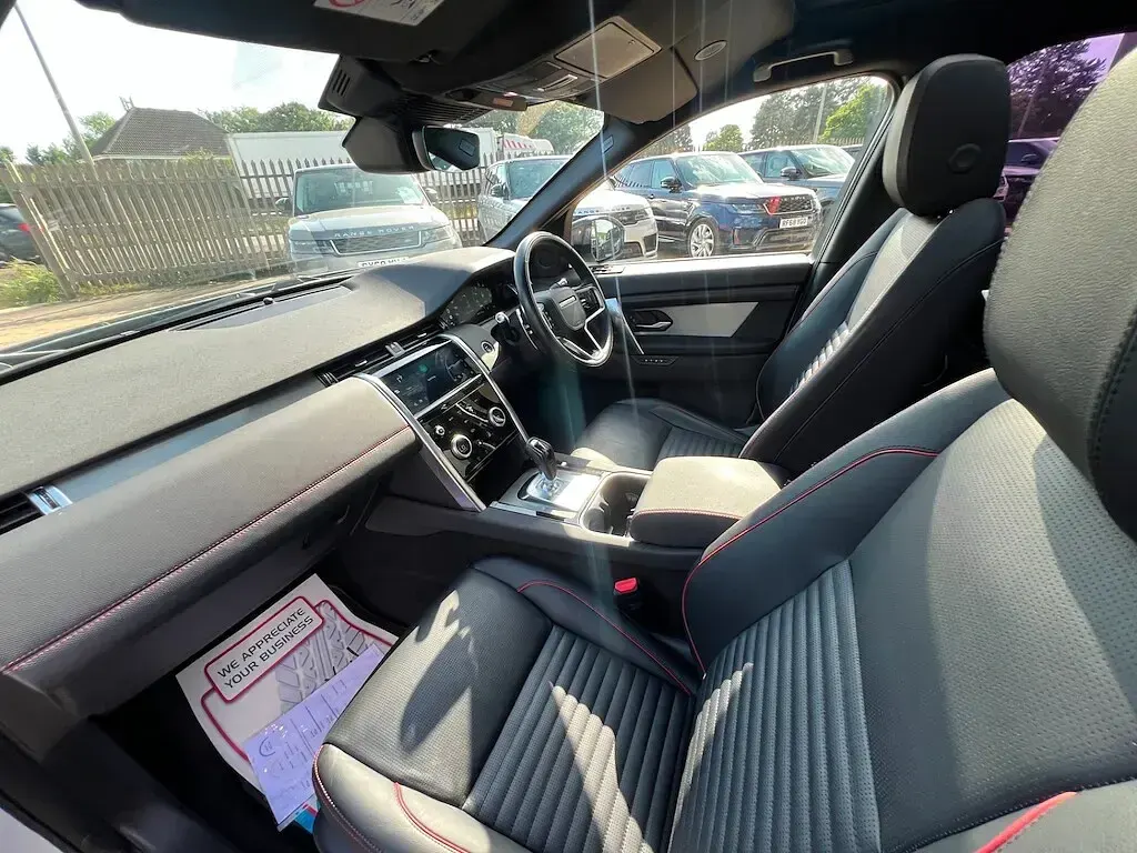 Used Land Rover Discovery Sport SE Dynamic 309 HP (227 kW) 2021 White SUV