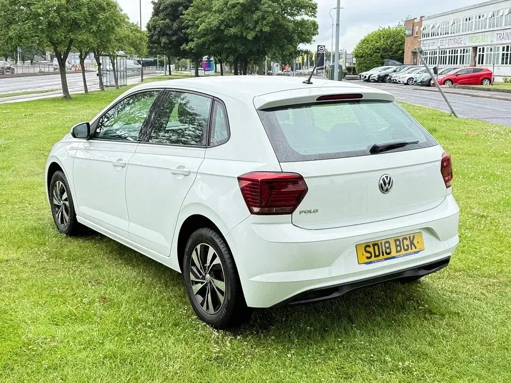 Used VW Polo SE 65 HP (47 kW) 2018 White Hatchback