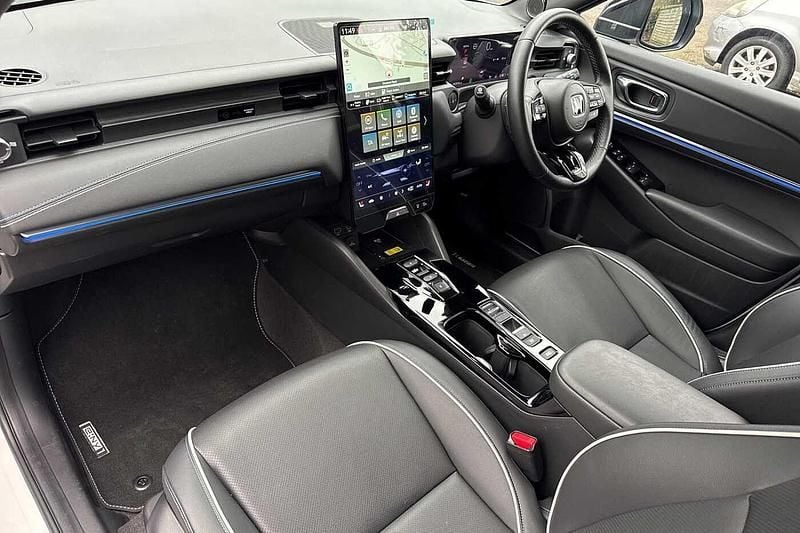 Used Honda e:Ny1 Advance 150 kW (204 HP) 2025 Platinum white SUV