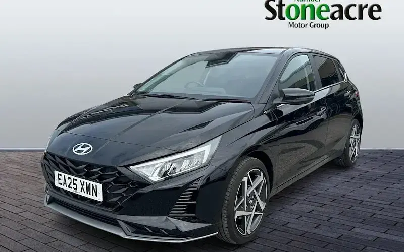 Used Hyundai i20 Premium 101 HP (74 kW) 2025 Black Hatchback