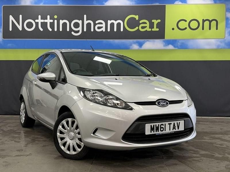 Used Ford Fiesta Style 82 HP (60 kW) 2012 Silver Hatchback
