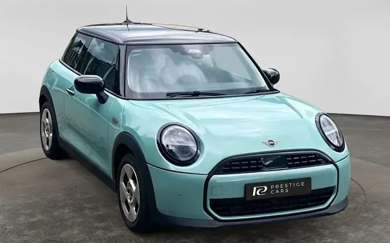 Used Mini Cooper Classic 156 HP (114 kW) 2024 Hatchback