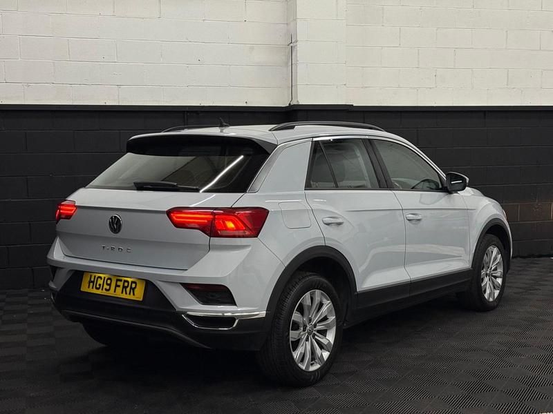 Used VW T-Roc SE 115 HP (84 kW) 2019 Silver SUV