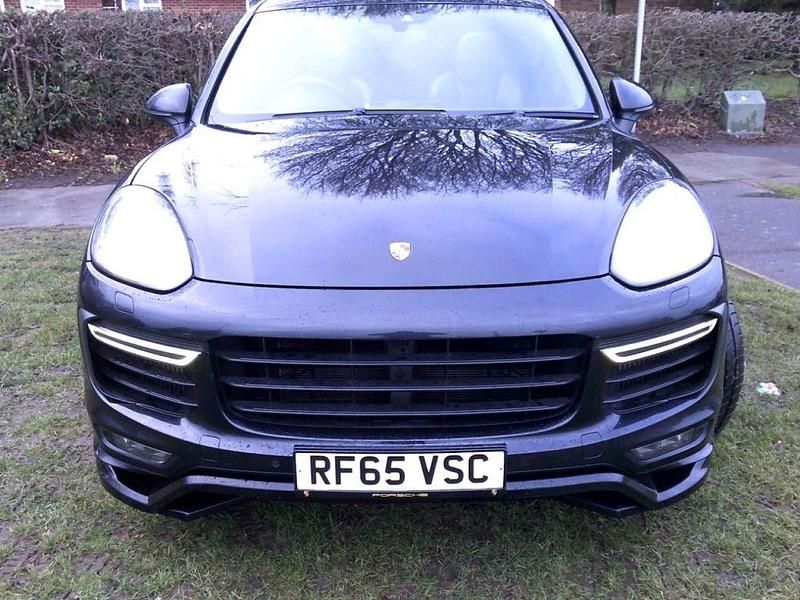 Usado Porsche Cayenne GTS 2015 Preto SUV