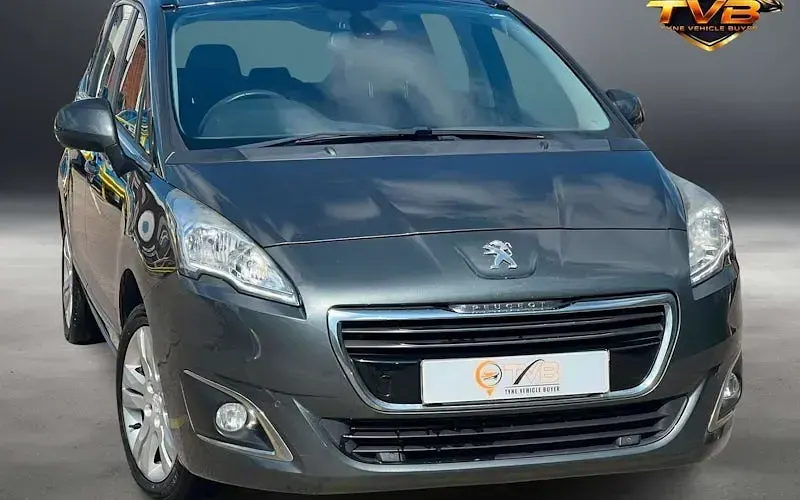 Used Peugeot 5008 Active 120 HP (88 kW) 2016 Estate