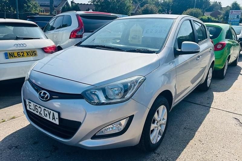 Silver Used 2012 Hyundai i20 Active Hatchback | £2,995 (Fair price) - Image 1/1