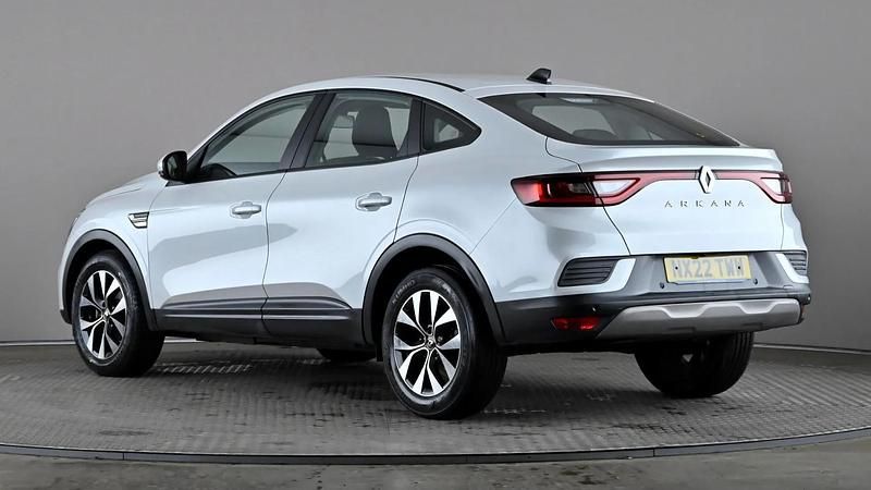Used Renault Arkana Iconic 138 HP (101 kW) 2022 White SUV