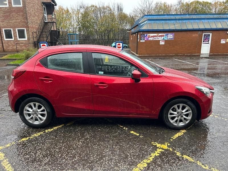 Used Mazda 2 2015 Red Hatchback