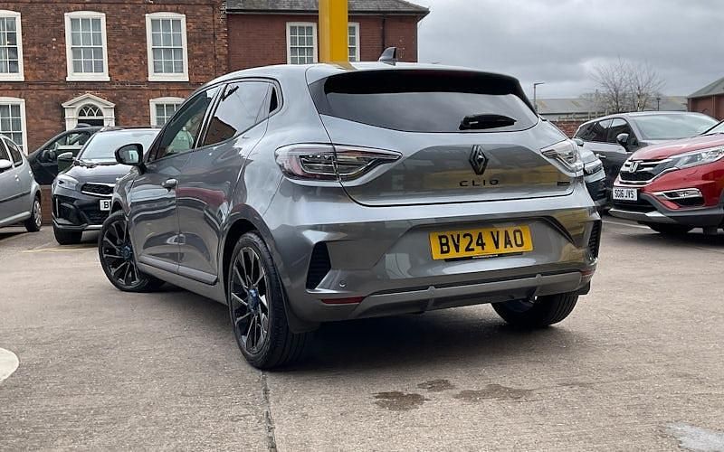 Used Renault Clio V Esprit Alpine 143 HP (105 kW) 2025 Hatchback