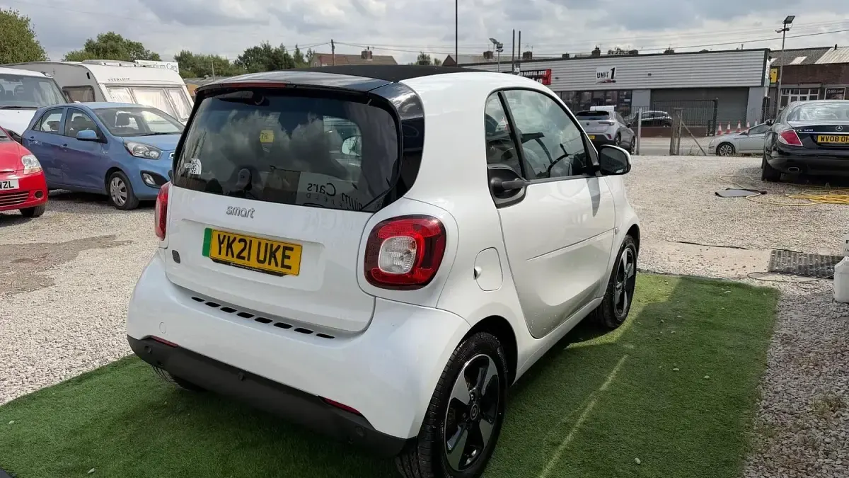 Used Smart ForTwo Electric Drive Passion 2021 White Coupe