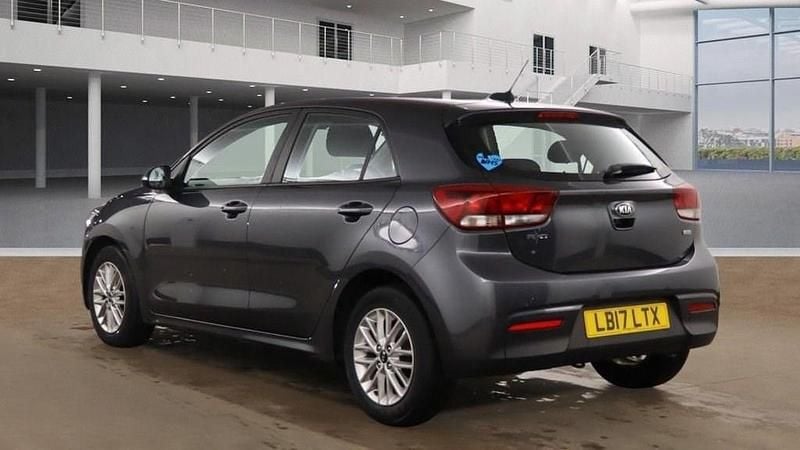 Used Kia Rio 77 HP (56 kW) 2017 Grey Hatchback