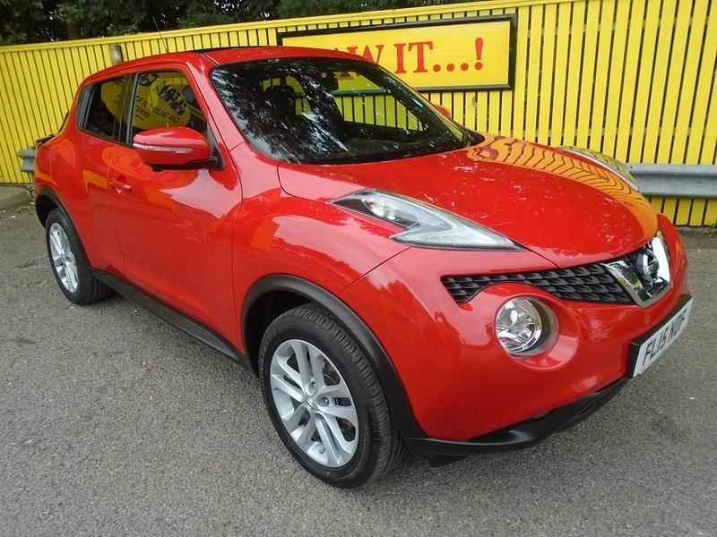 Red Used 2015 Nissan Juke Acenta Premium SUV | £5,495 (Fair price) - Image 1/4