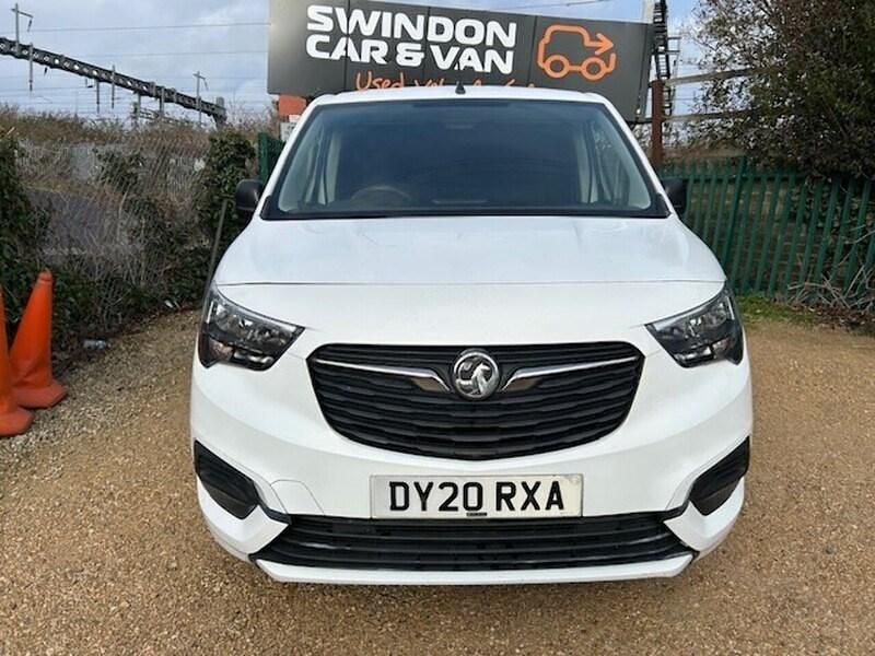 Used Vauxhall Combo Sportive 100 HP (73 kW) 2020 White Van
