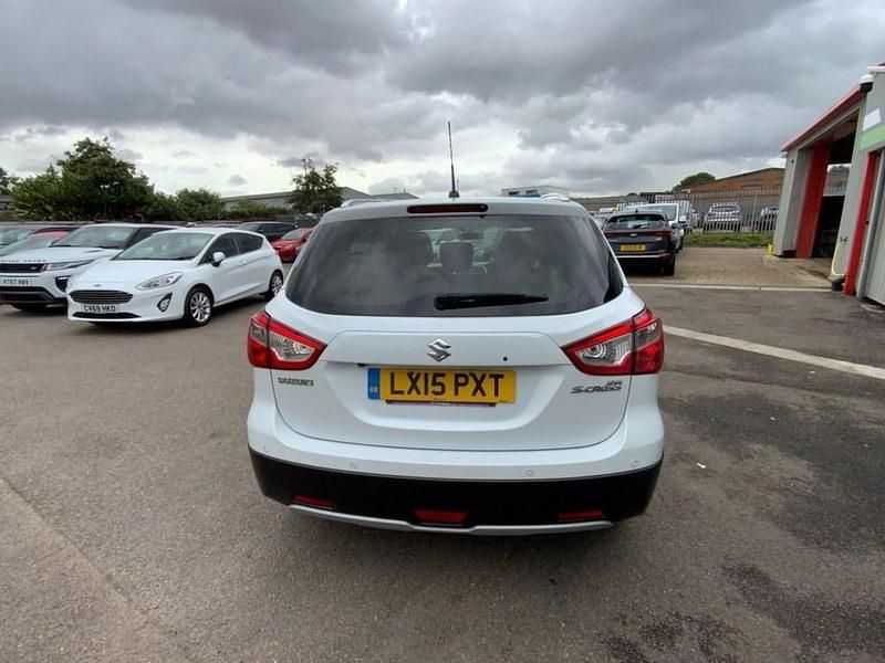 Used Suzuki SX4 S-Cross SZ-T 120 HP (88 kW) 2015 White SUV