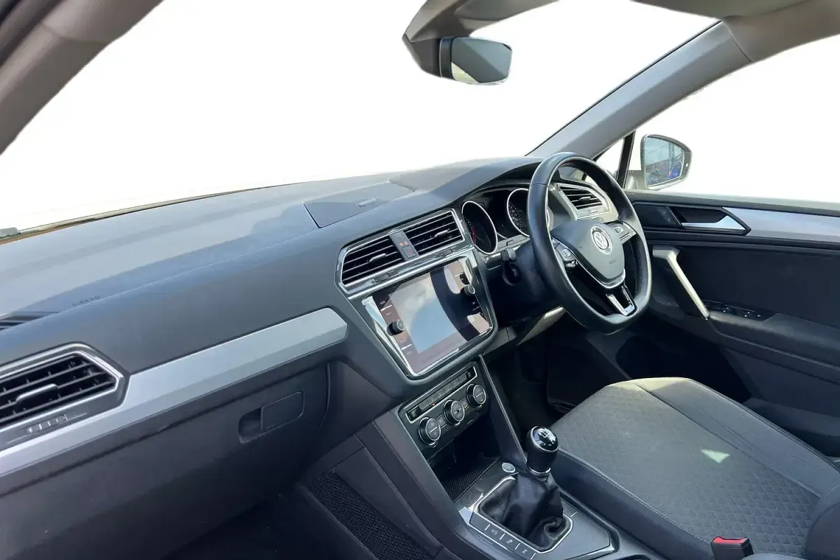 Used VW Tiguan Match 130 HP (95 kW) 2019 White SUV