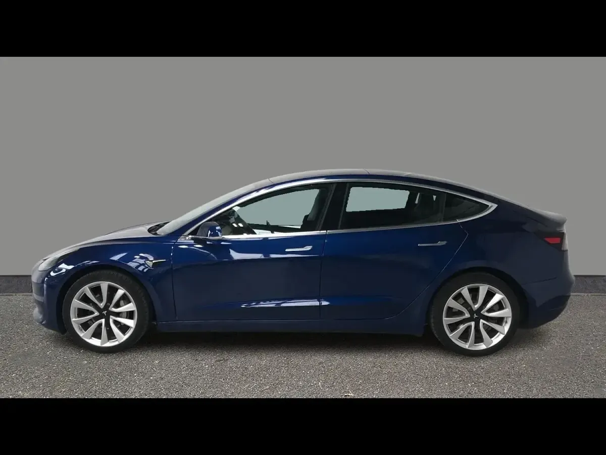 Used Tesla Model 3 Long Range AWD 366 kW (498 HP) 2019 Blue Sedan