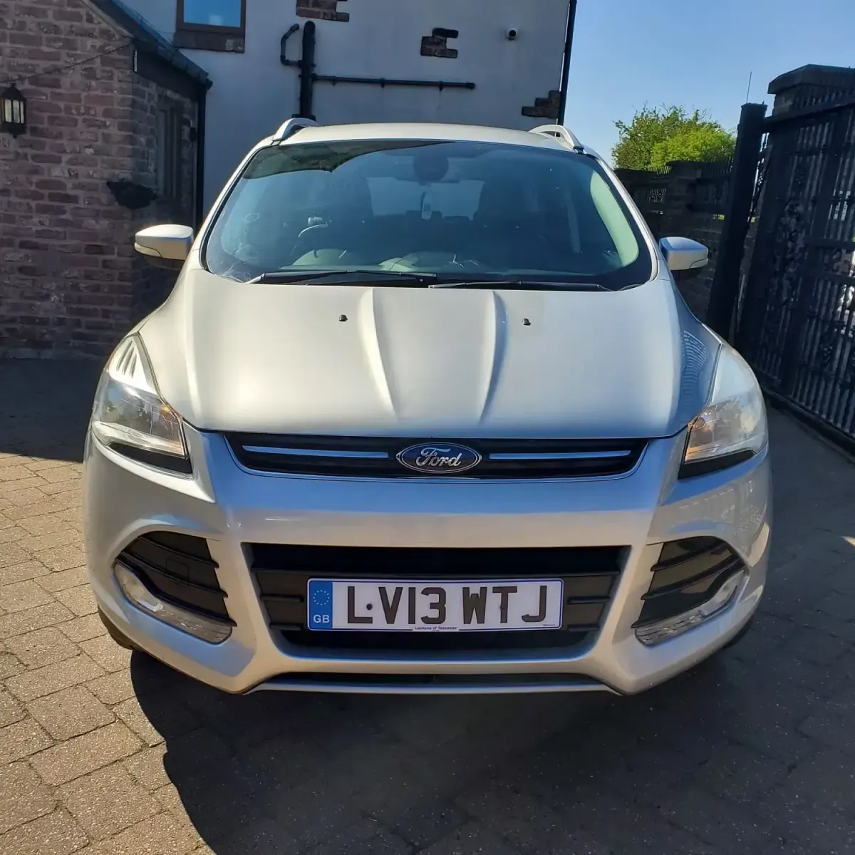 Begagnad Ford Kuga Titanium 140 HK (102 kW) 2013 Silver SUV