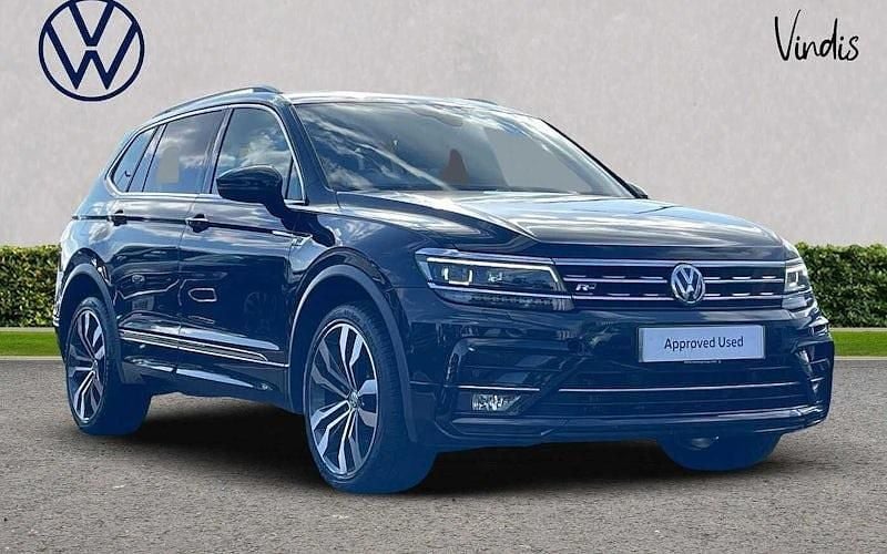 Black Used 2018 VW Tiguan Allspace R-line SUV | £21,342 (Fair price) - Image 1/4