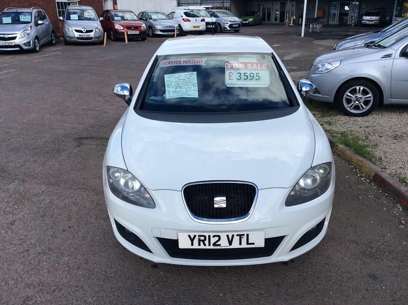 Begagnad Seat Leon Copa 2012 Vit Halvkombi