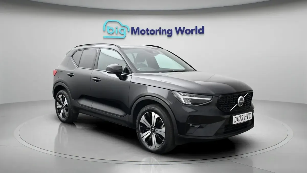 Second-hand Volvo XC40 Plus 211 CP (155 kW) 2022 SUV