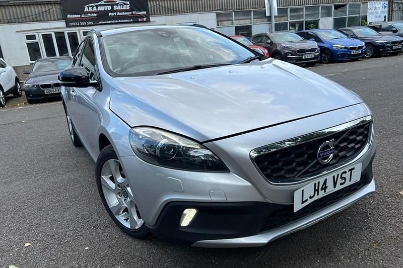 Silver Used 2014 Volvo V40 CC Estate | £5,995 (Fair price) - Image 1/1