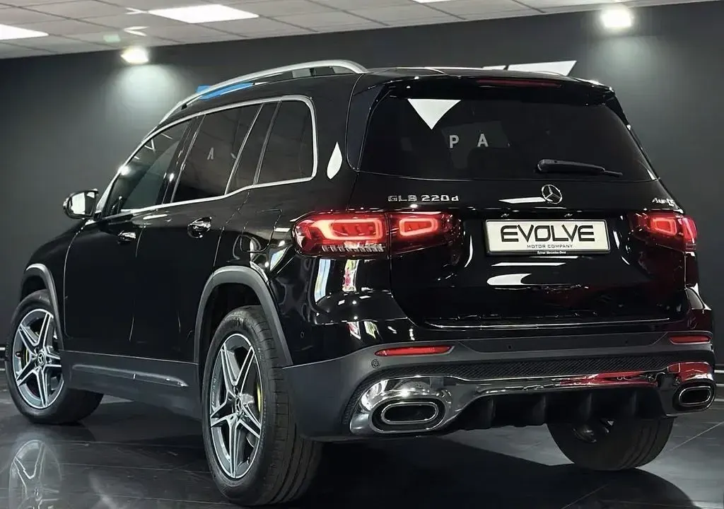 Used Mercedes GLB220 AMG line 190 HP (139 kW) 2020 Black SUV