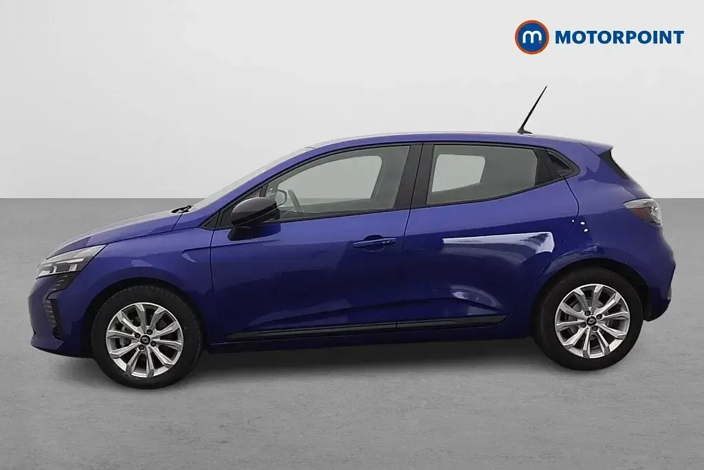 Used Renault Clio V Evolution 2024 Blue Hatchback