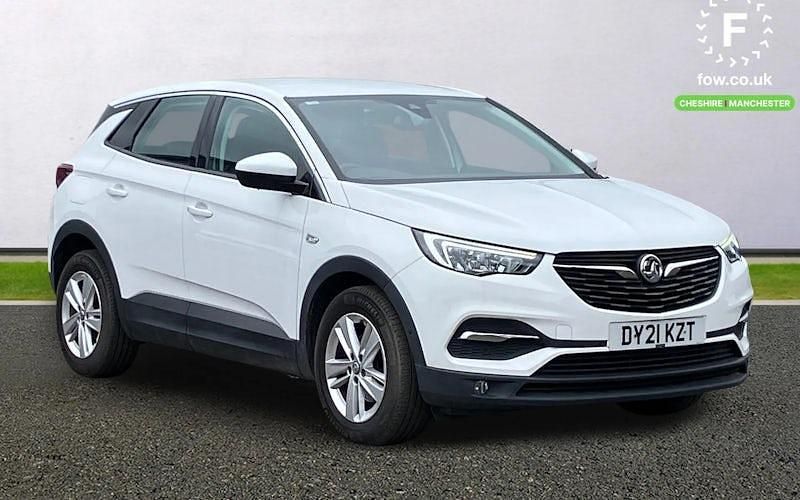 Used Vauxhall Grandland X Business Edition 131 HP (96 kW) 2021 White SUV