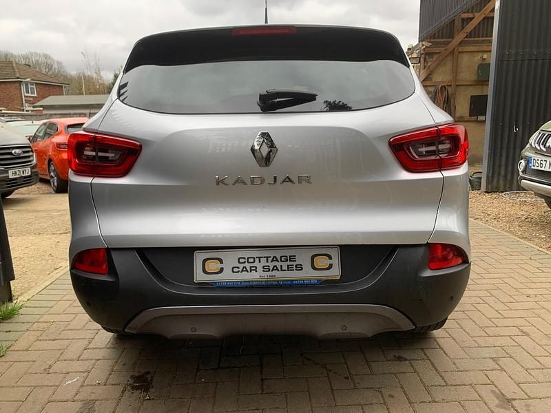 Used Renault Kadjar Signature 130 HP (95 kW) 2018 Silver SUV