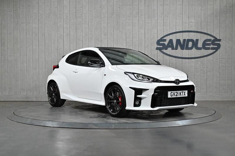 White Used 2021 Toyota Yaris Hatchback | £29,499 (Fair price) - Image 1/4