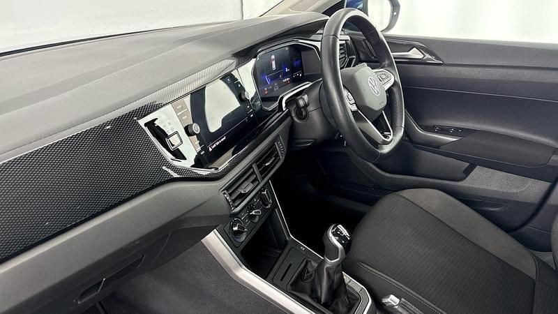 Used VW Taigo Life 95 HP (69 kW) 2022 Blue SUV