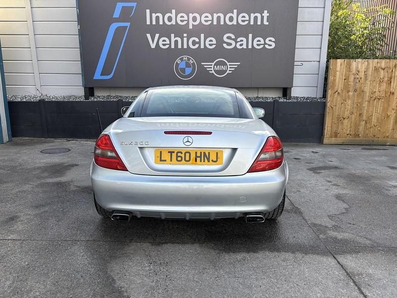 Used Mercedes SLK200 184 HP (135 kW) 2010 Silver Cabriolet