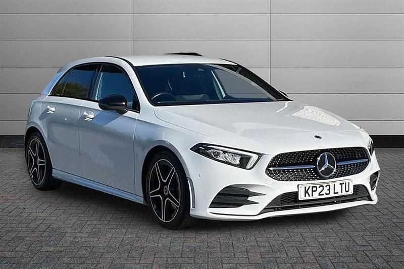 Used Mercedes A200 Executive 163 HP (119 kW) 2023 Moonstone white Hatchback