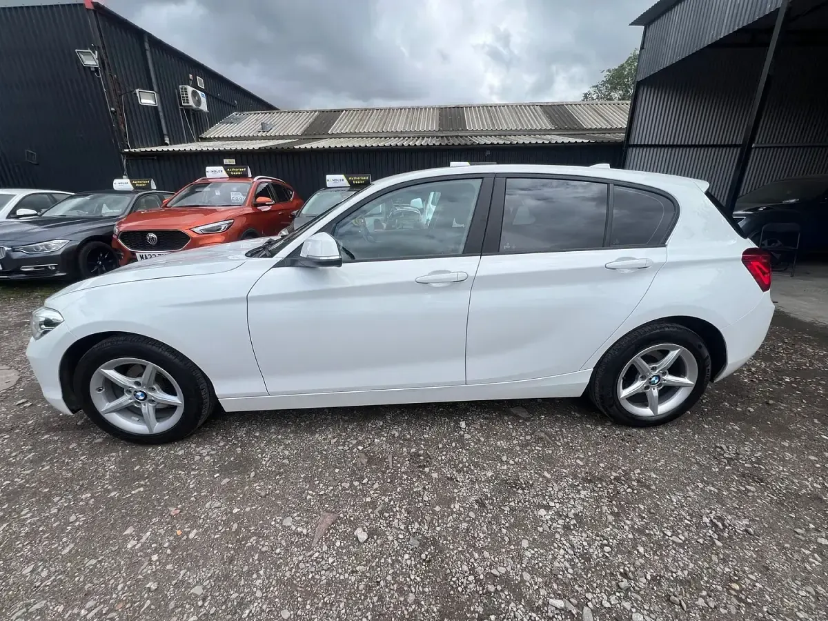 Used BMW 116 Luxury Line 116 HP (85 kW) 2019 White Hatchback