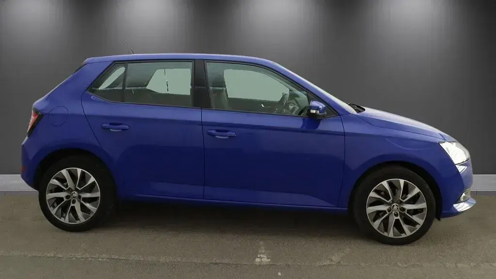 Used Skoda Fabia SE Drive 60 HP (44 kW) 2021 Blue Hatchback