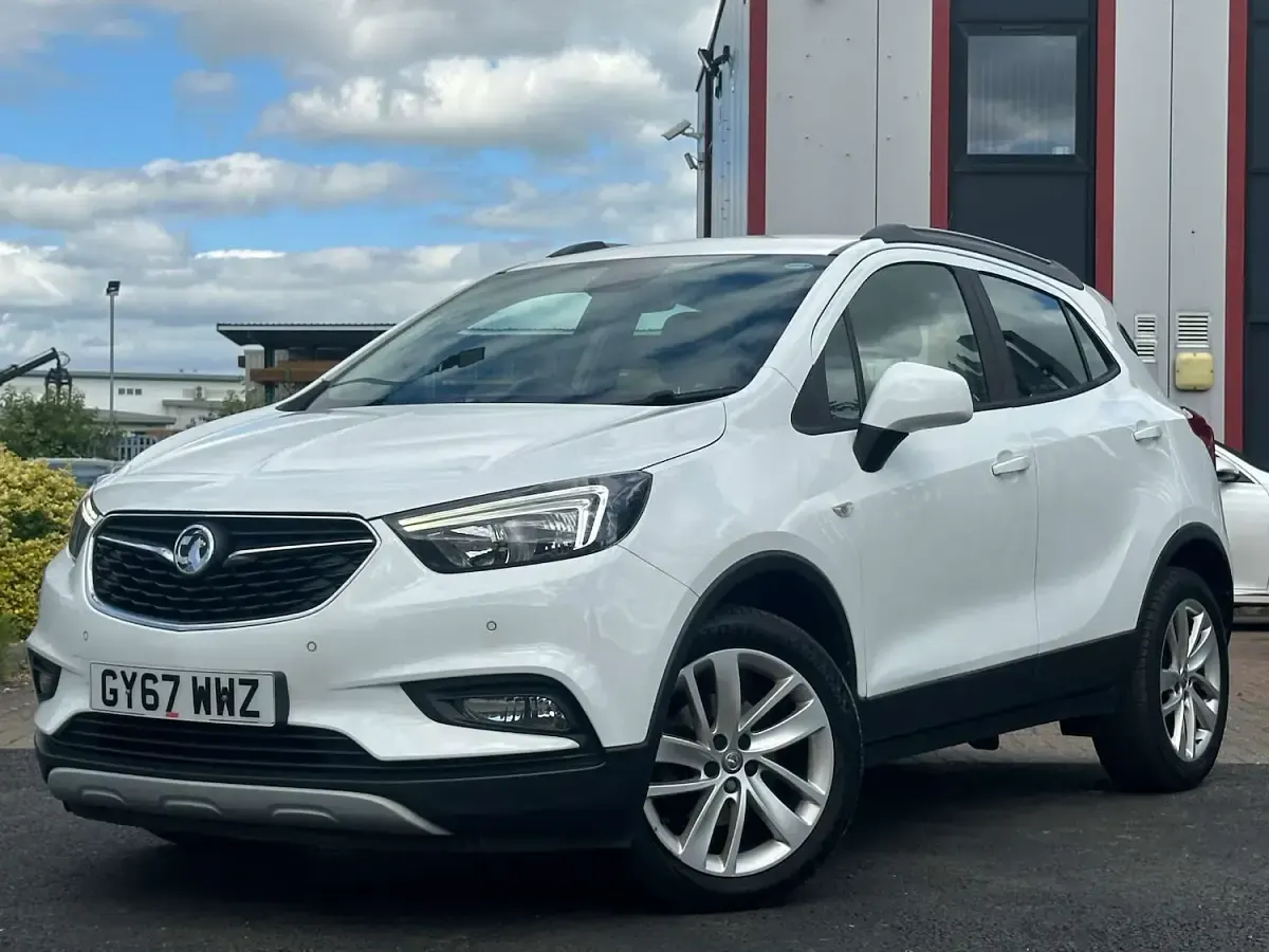 Used Vauxhall Mokka X Active 140 HP (102 kW) 2018 White SUV