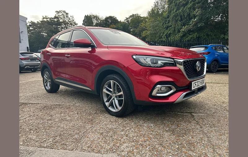 Red Used 2022 MG HS Exclusive SUV | £13,990 (Fair price) - Image 1/4