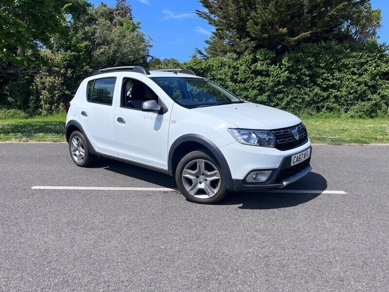 White Used 2018 Dacia Sandero Ambiance Hatchback | £6,495 (A bit pricey) - Image 1/4