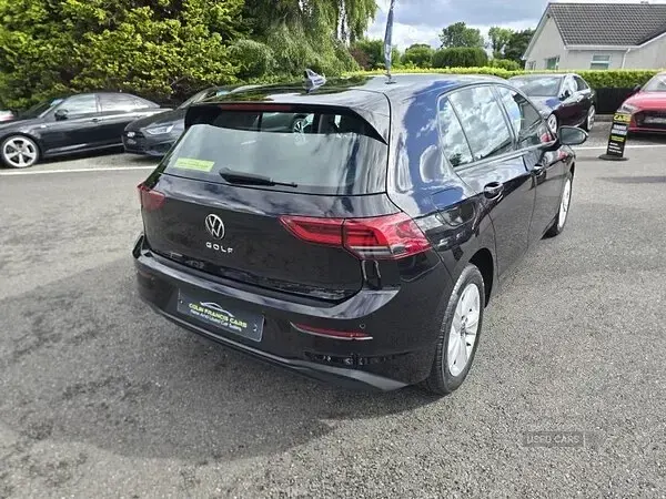 Used VW Golf VIII Life 150 HP (110 kW) 2023 Black Hatchback