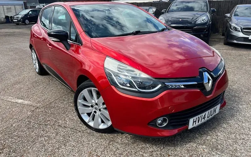 Used Renault Clio Dynamique 90 HP (66 kW) 2014 Hatchback