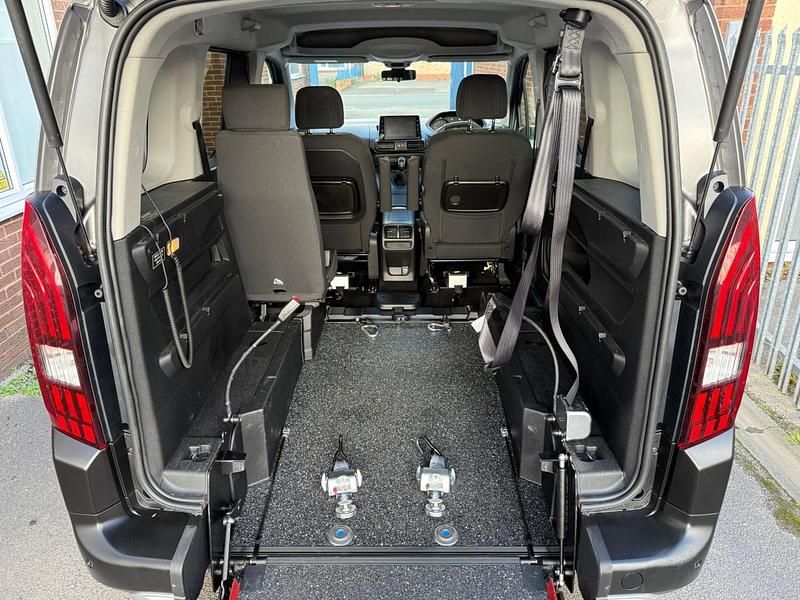 Used Peugeot Rifter Allure 2020 Grey MPV