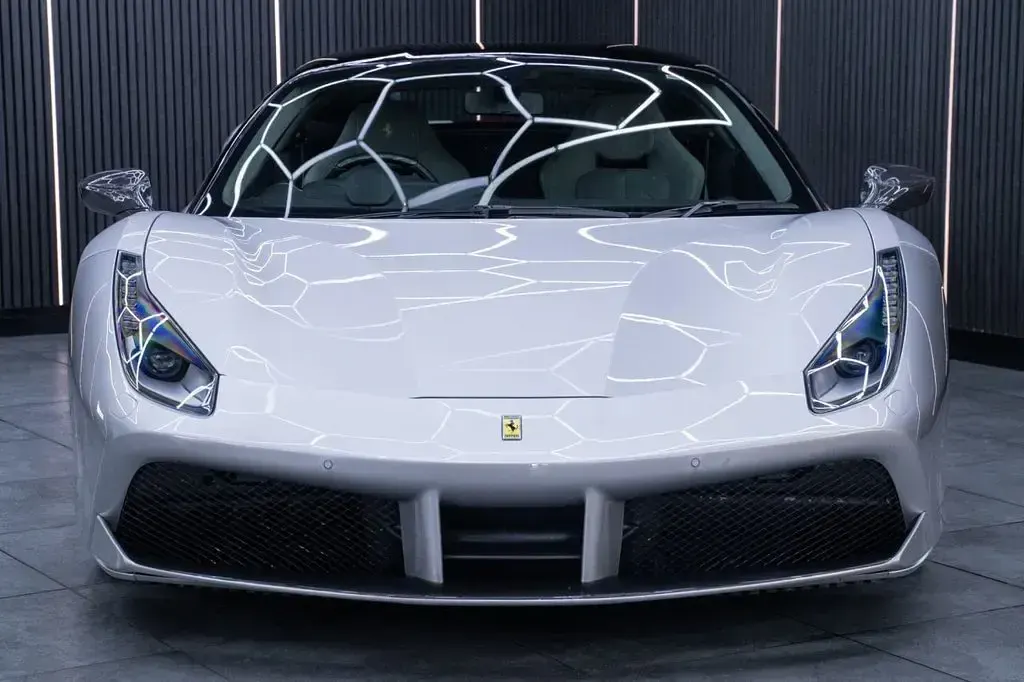 Used Ferrari 488 670 HP (492 kW) 2017 Silver Coupe