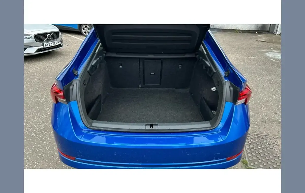 Used Skoda Octavia SE Technology 150 HP (110 kW) 2020 Blue Hatchback