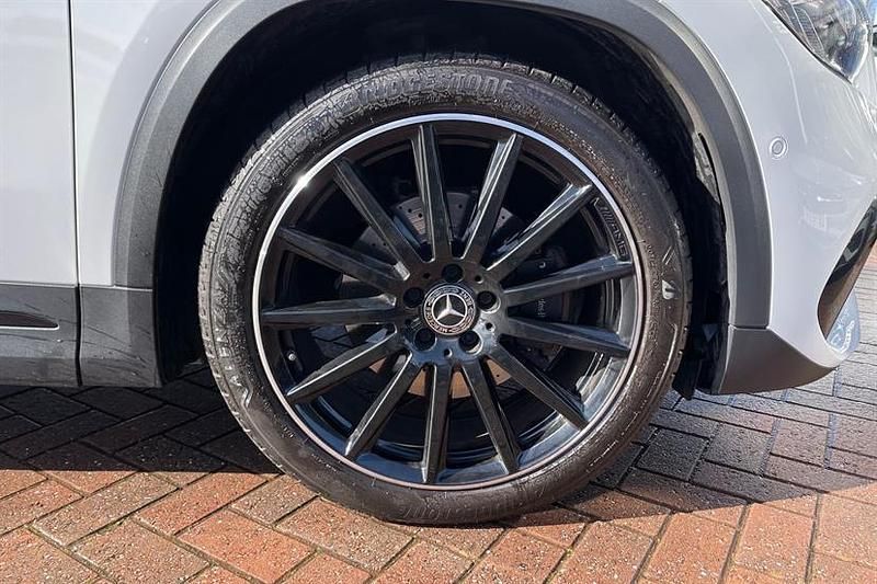 Used Mercedes GLA200 AMG Line Premium Plus 163 HP (119 kW) 2023 White SUV