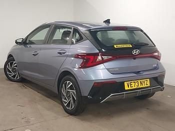 Used Hyundai i20 Advanced 100 HP (73 kW) 2024 Blue Hatchback